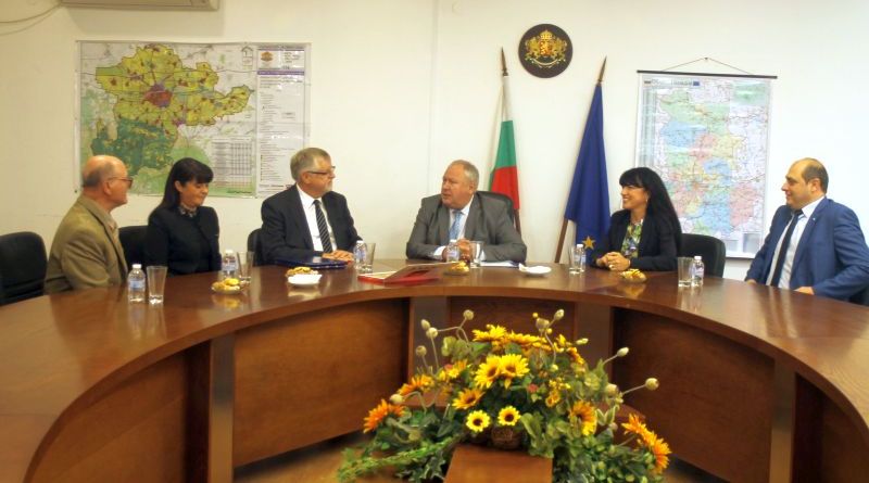 Новият посланик на Федерална република Германия, Н. Пр. Херберт Салбер направи първото си официално посещение в ОА-Пловдив