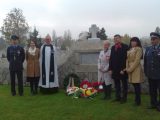 Зам. областният управител Евелина Апостолова положи цветя пред паметника на загиналите английски войници