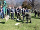 Зам.-областният управител инж. Димитър Керин направи първа копка на Паметника на  ракетчика в Карлово