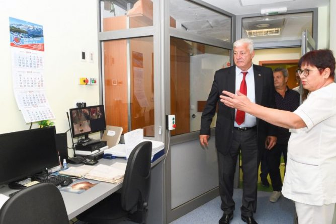 Областният управител Здравко Димитров се срещна екипа на Комплексен онкологичен център – Пловдив