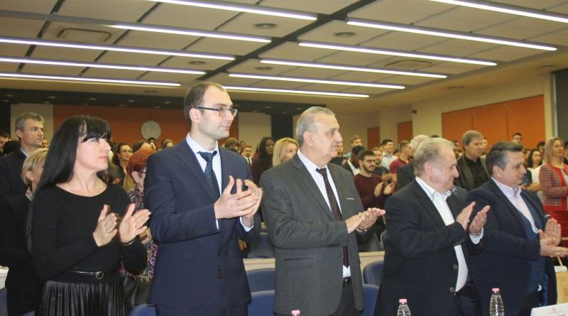 Заместник областният управител Евелина Апостолова бе сред гостите на Тържествен академичен съвет в МУ-Пловдив