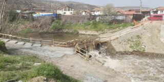 Мостът в село Първенец ще е готов до две седмици