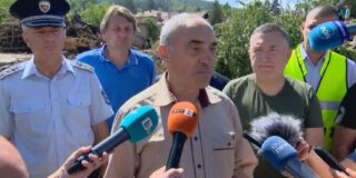 Ангел Стоев: Два пъти повече тежка техника на терен в наводнените села