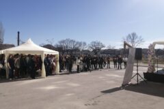 Ангел Стоев дари икона за градежа на детската болница в Пловдив