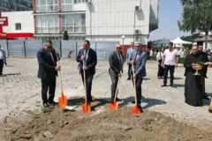 Областният управител участва в церемонията за старта на строителството на хеликоптерна площадка в УМБАЛ “Свети Георги”
