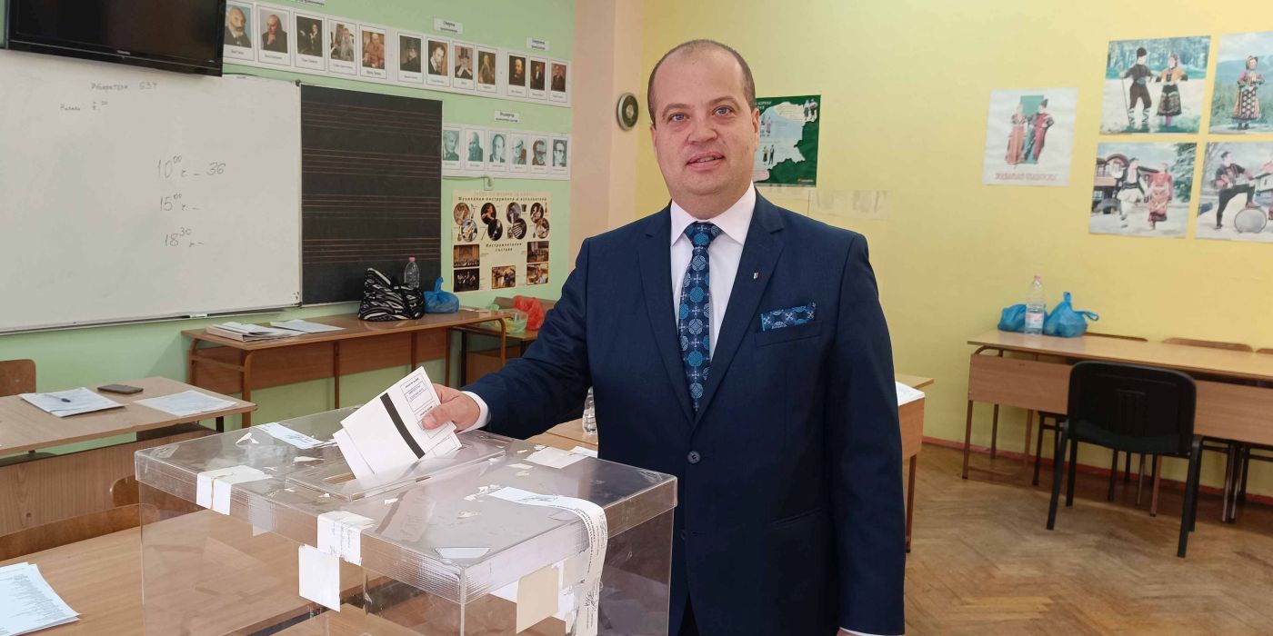 Д-р Зюмбилев: Гласувайте, за да постигнем по-добро бъдеще