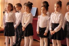 Поетичен рецитал за Ботев представиха децата от ДГ „Радост“ в град Калофер