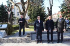 Областният управител на Пловдив почете паметта на жертвите на комунистическия режим