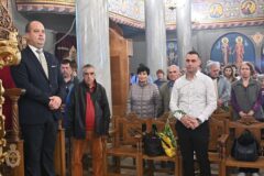 Областният управител на Пловдив отправи своите молитви за здраве и мир на църковната служба по случай Цветница.