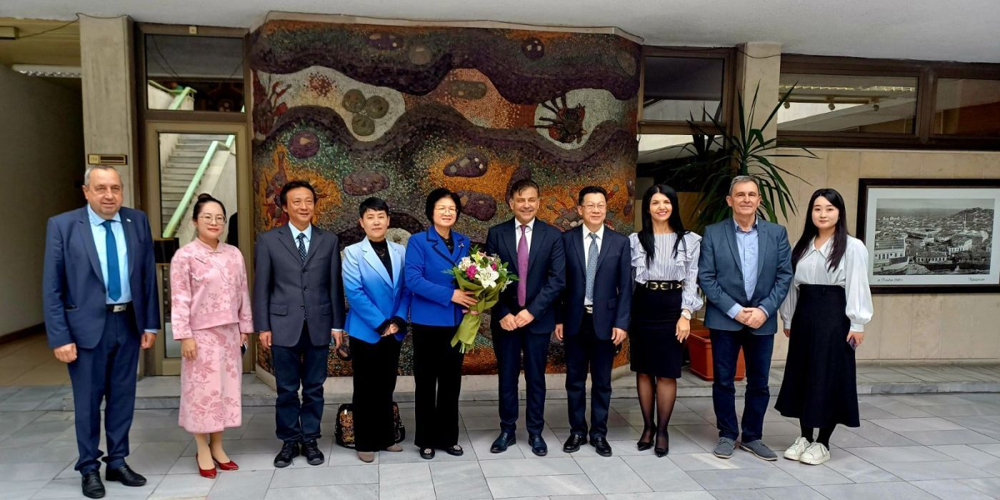 Официална китайска делегация от Хайнан в Областна администрация – Пловдив