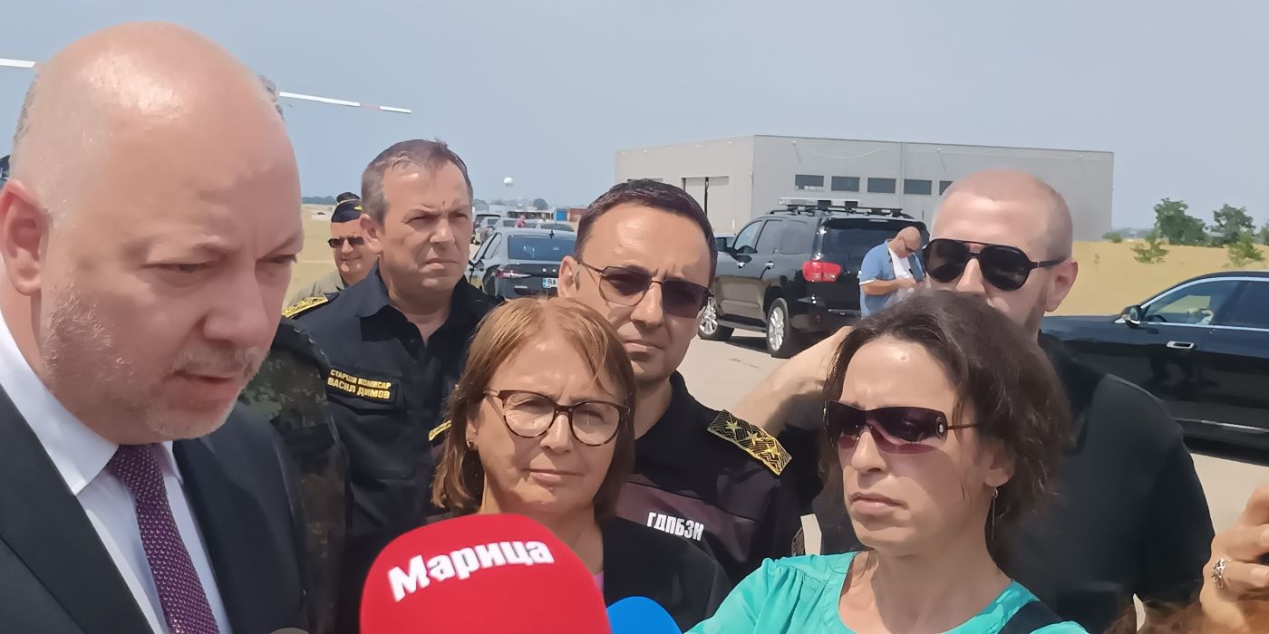 Премиерът Желязков: Продължаваме да увеличаваме капацитета на Въоръжените ни сили за справяне с пожари