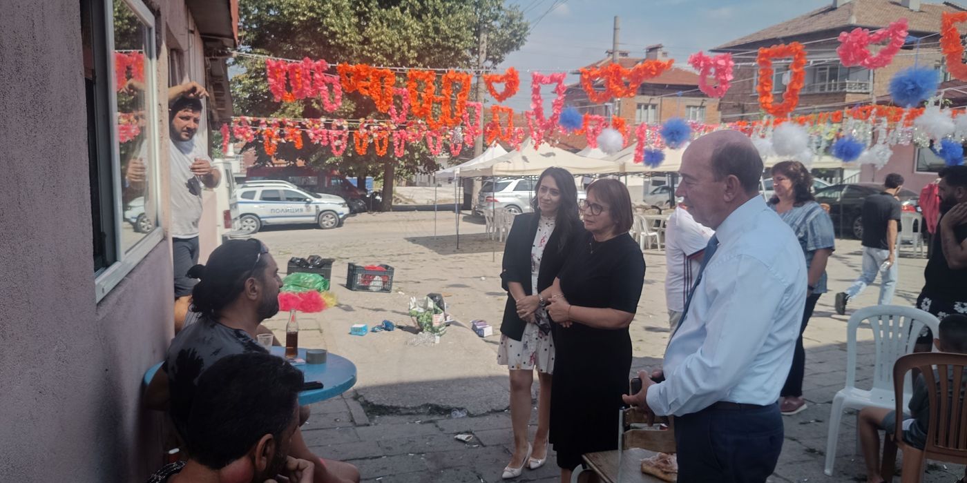 Областният управител започна обходи на място за прилагане на Механизма за връщане на децата в клас