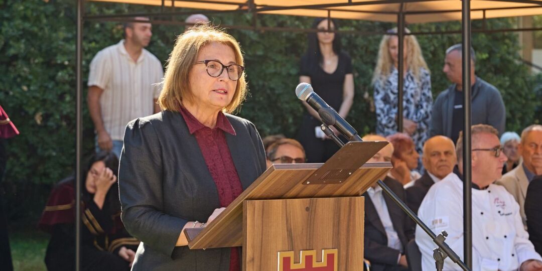 С вдъхновяващо приветствие проф. Христина Янчева откри новата учебна година в Университета по хранителни технологии