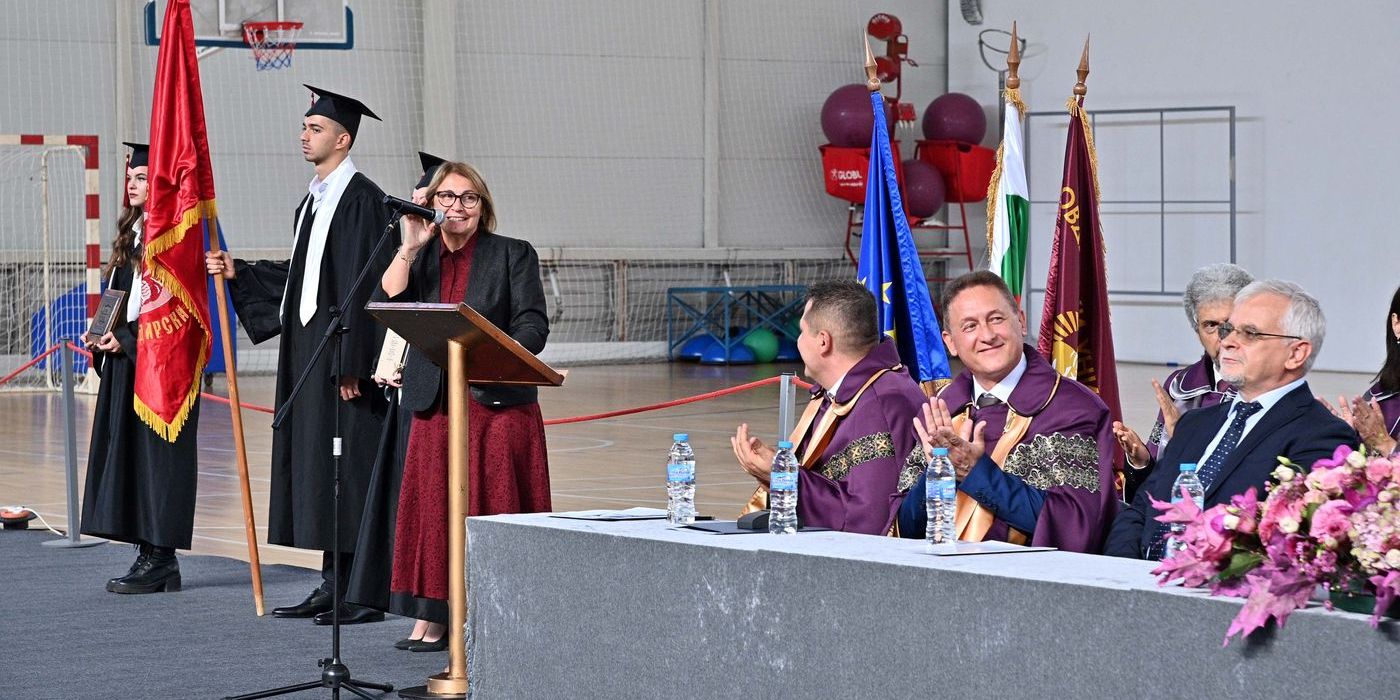 Областният управител поздрави студентите от Пловдивския университет за откриването на академичната учебна година