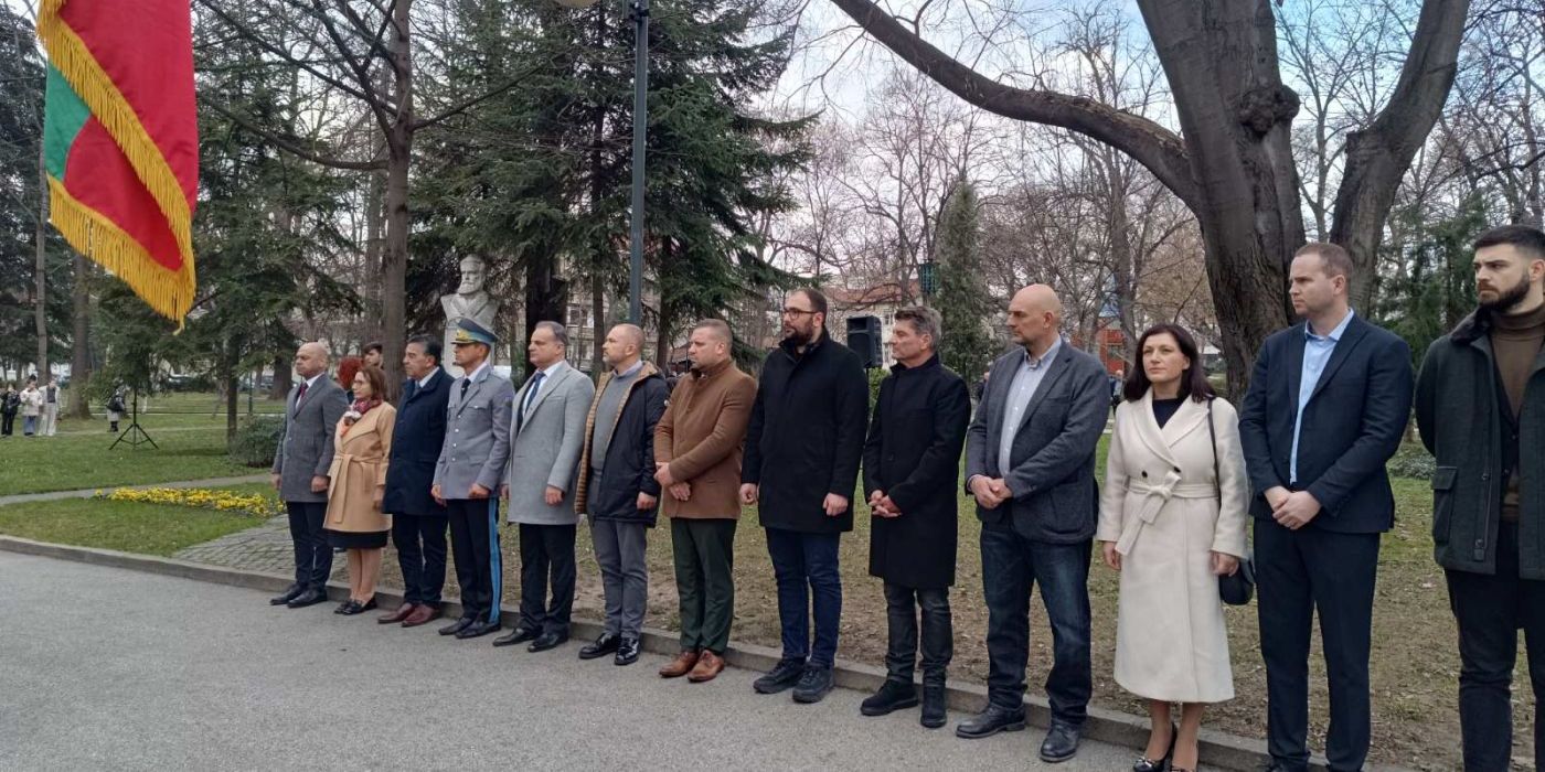Пловдив и Калофер се преклониха пред делото на поета революционер Христо Ботев