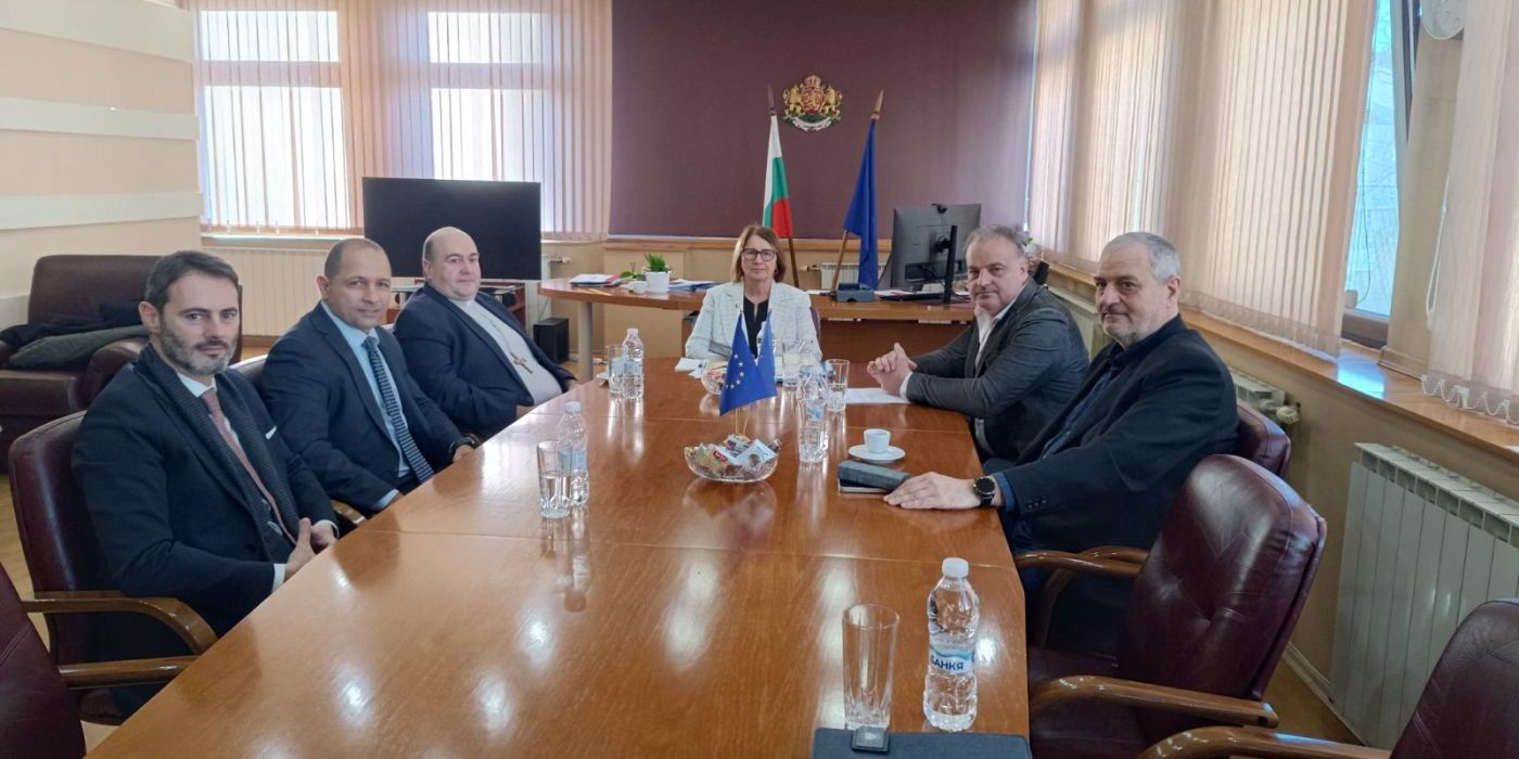 Областният управител се срещна с новоназначения католически епископ монсеньор Румен Станев