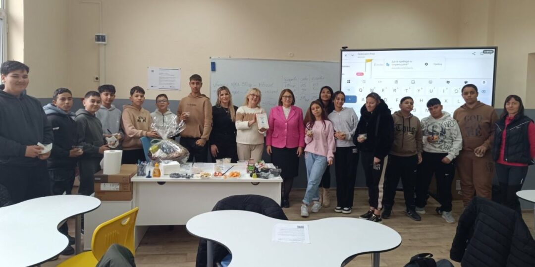 Областният управител на Пловдив бе гост на открит урок по здравословно хранене в ОУ „Г. С. Раковски“ в с. Болярци