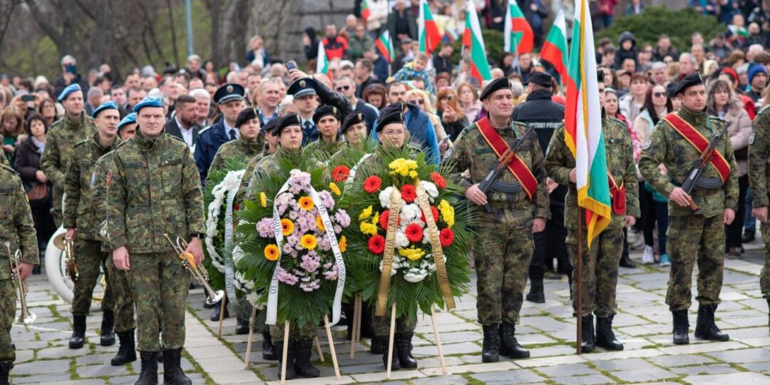 Областният управител проф. Владислав Попов участва в тържествата по случай Националния празник – 3 март в Пловдив