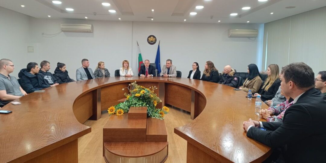 Студенти от Пловдивския университет видяха отблизо как работи държавната администрация
