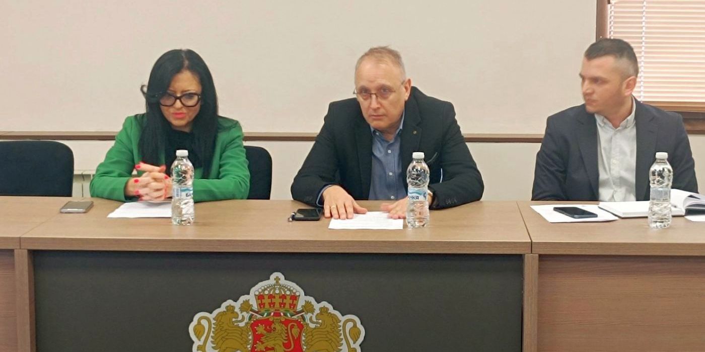 Областният управител на Пловдив отчете напредък по Механизма за връщане на децата в клас