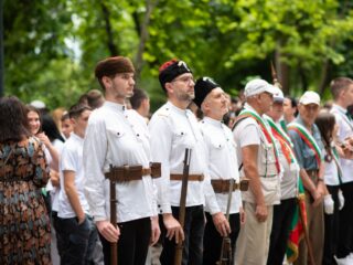 Областният управител Георги Янева почете тържествата за 150-годишнината от подвига на Христо Ботев в Калофер и Пловдив